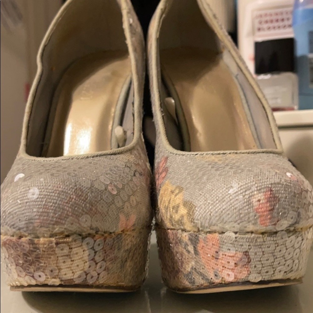 Forever21 sequence floral heels